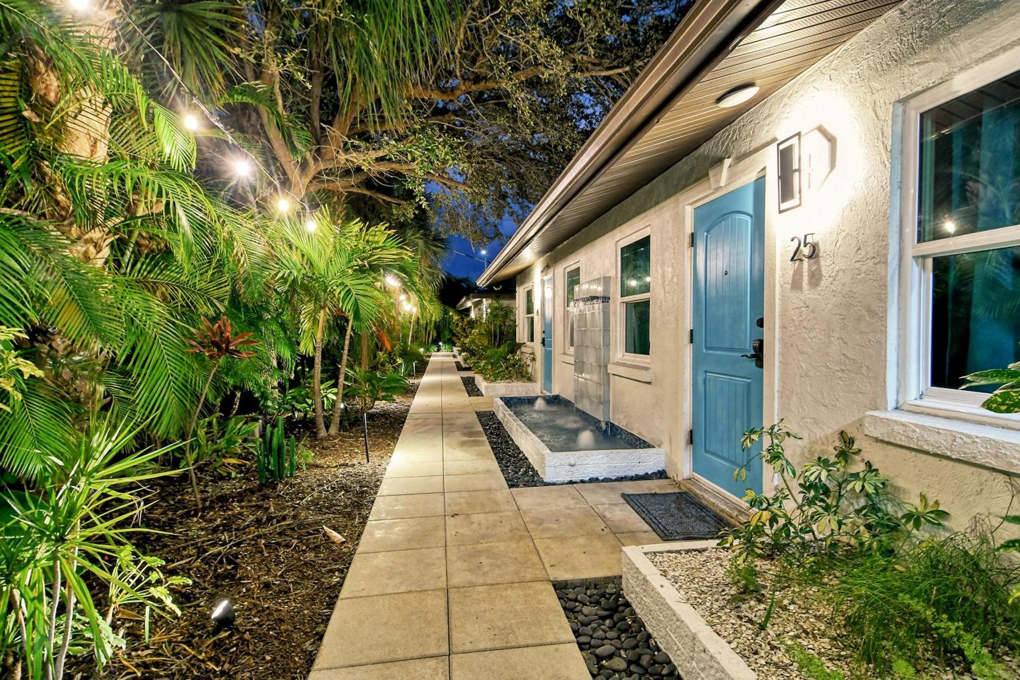 Siesta Key Palms Resort Point O'Rocks المظهر الخارجي الصورة