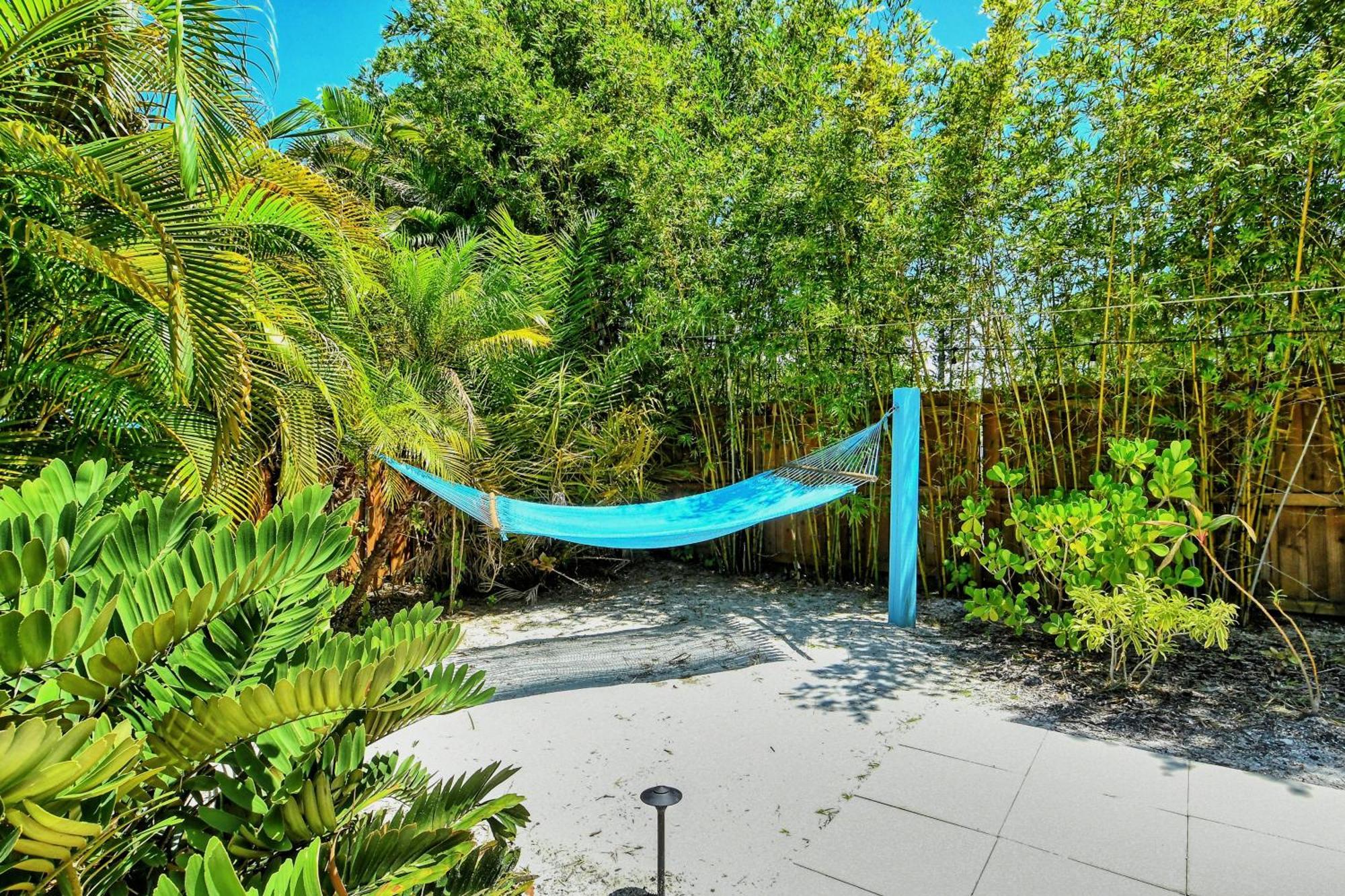 Siesta Key Palms Resort Point O'Rocks المظهر الخارجي الصورة