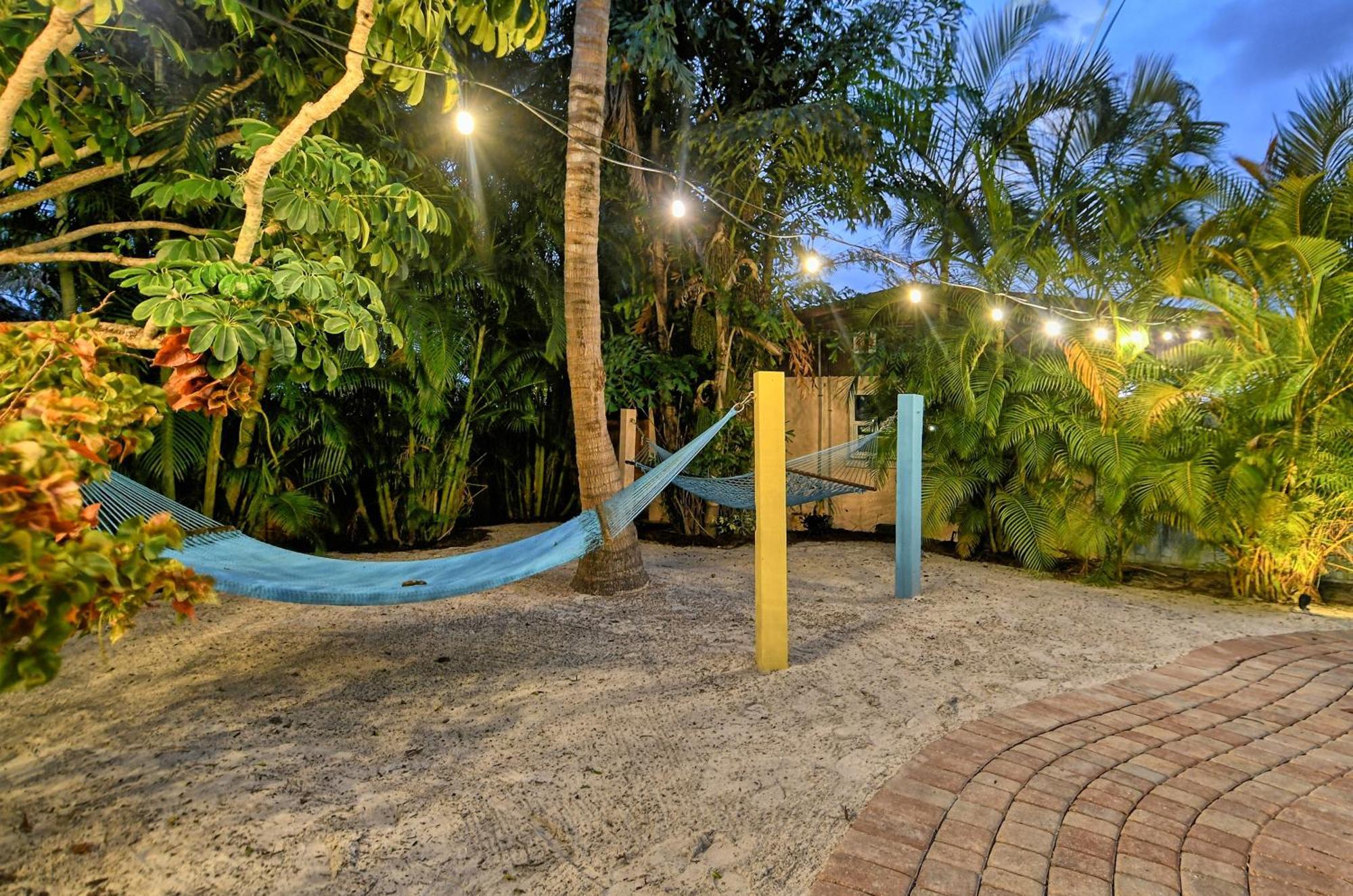 Siesta Key Palms Resort Point O'Rocks المظهر الخارجي الصورة