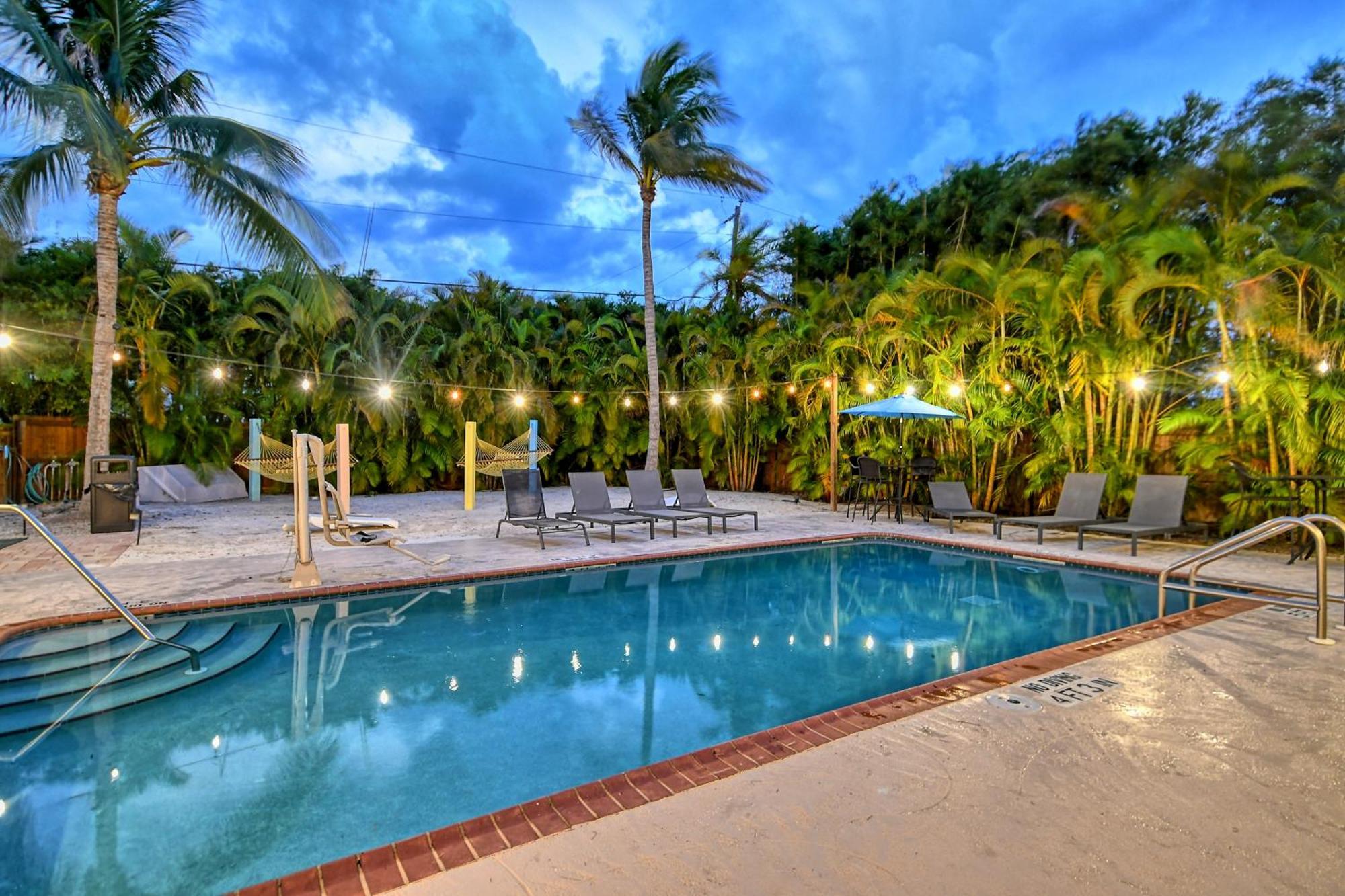 Siesta Key Palms Resort Point O'Rocks المظهر الخارجي الصورة