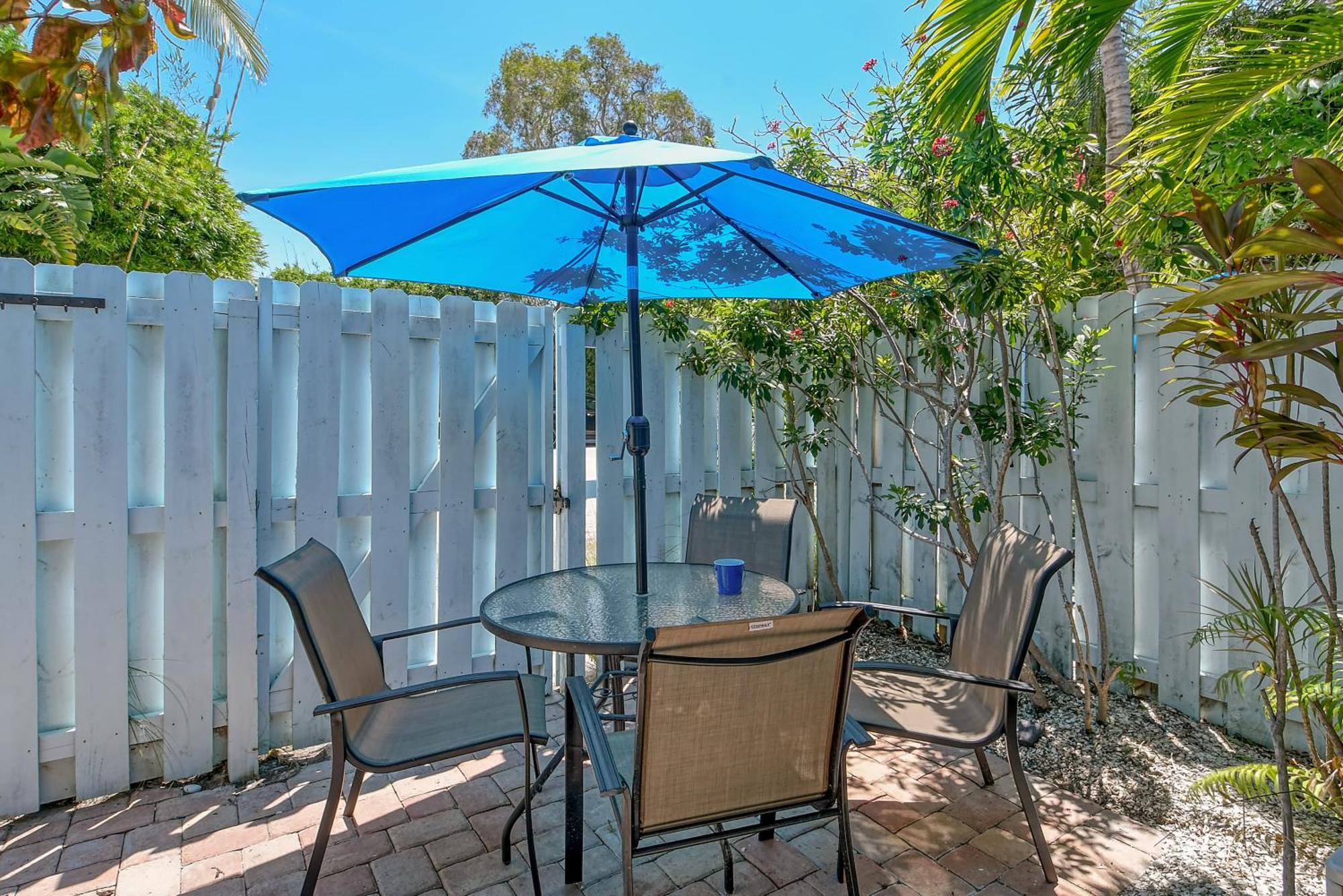 Siesta Key Palms Resort Point O'Rocks المظهر الخارجي الصورة