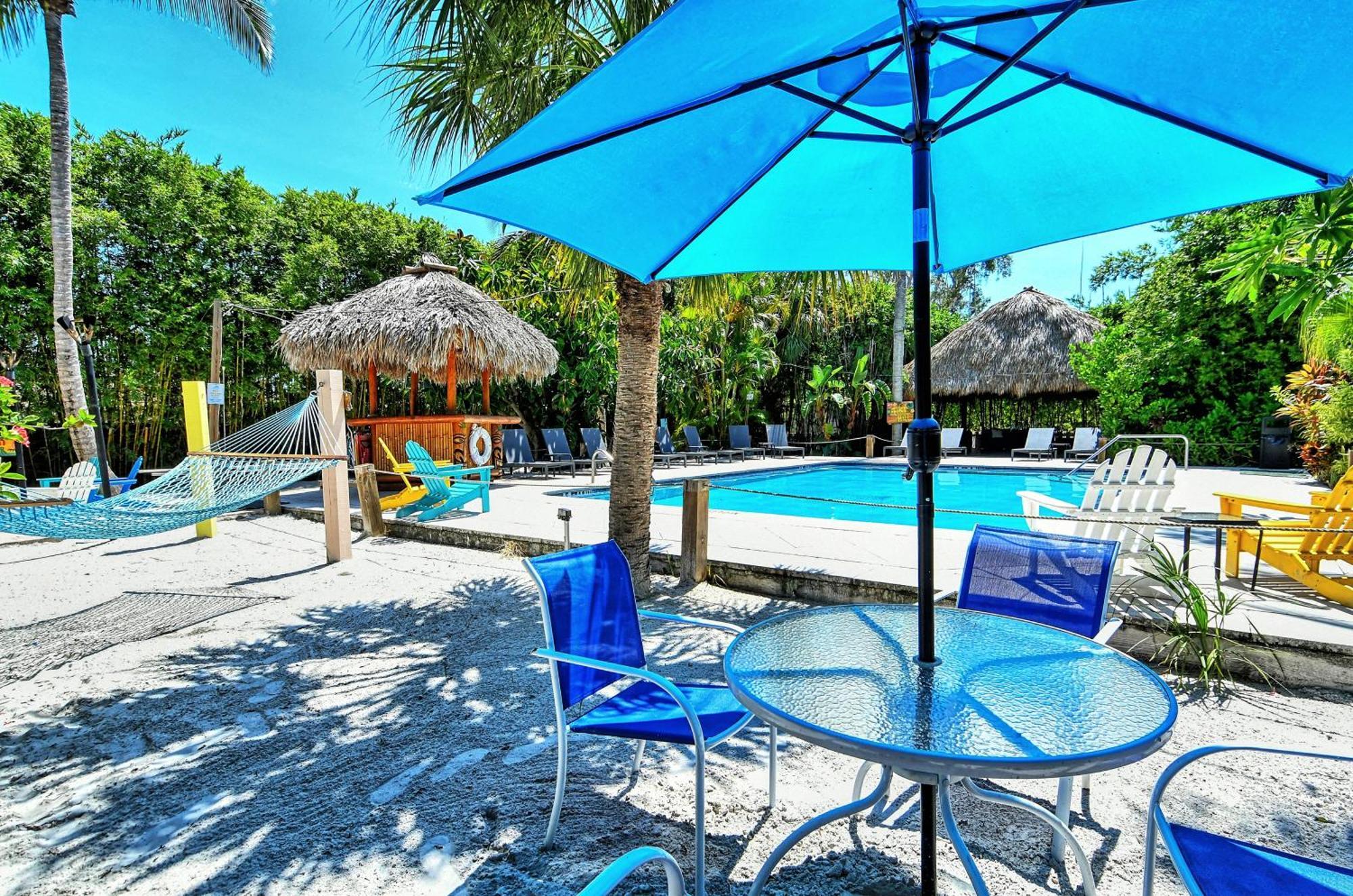 Siesta Key Palms Resort Point O'Rocks المظهر الخارجي الصورة