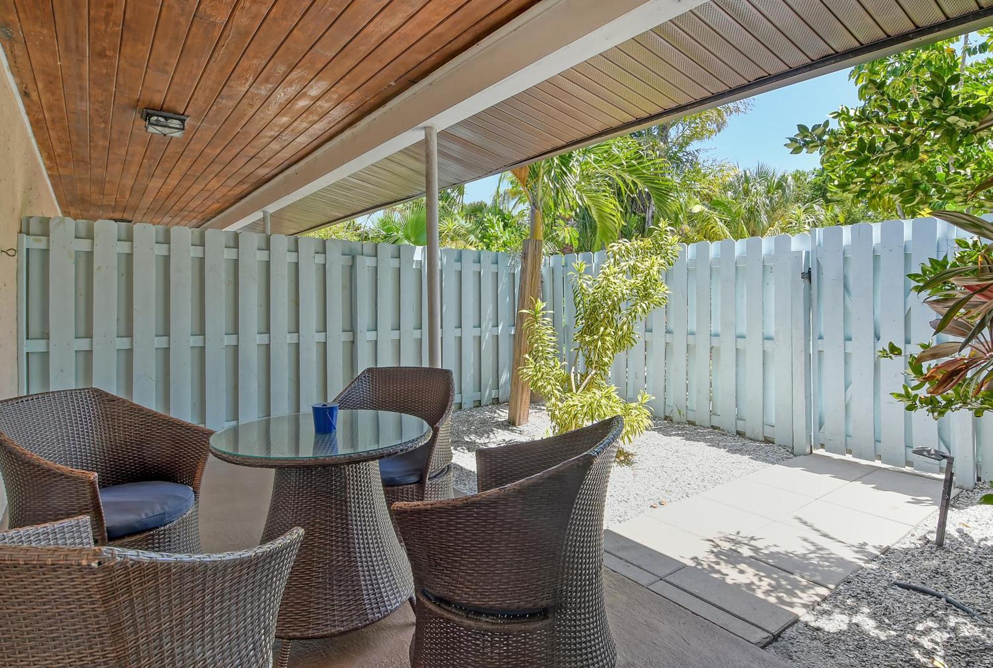 Siesta Key Palms Resort Point O'Rocks المظهر الخارجي الصورة