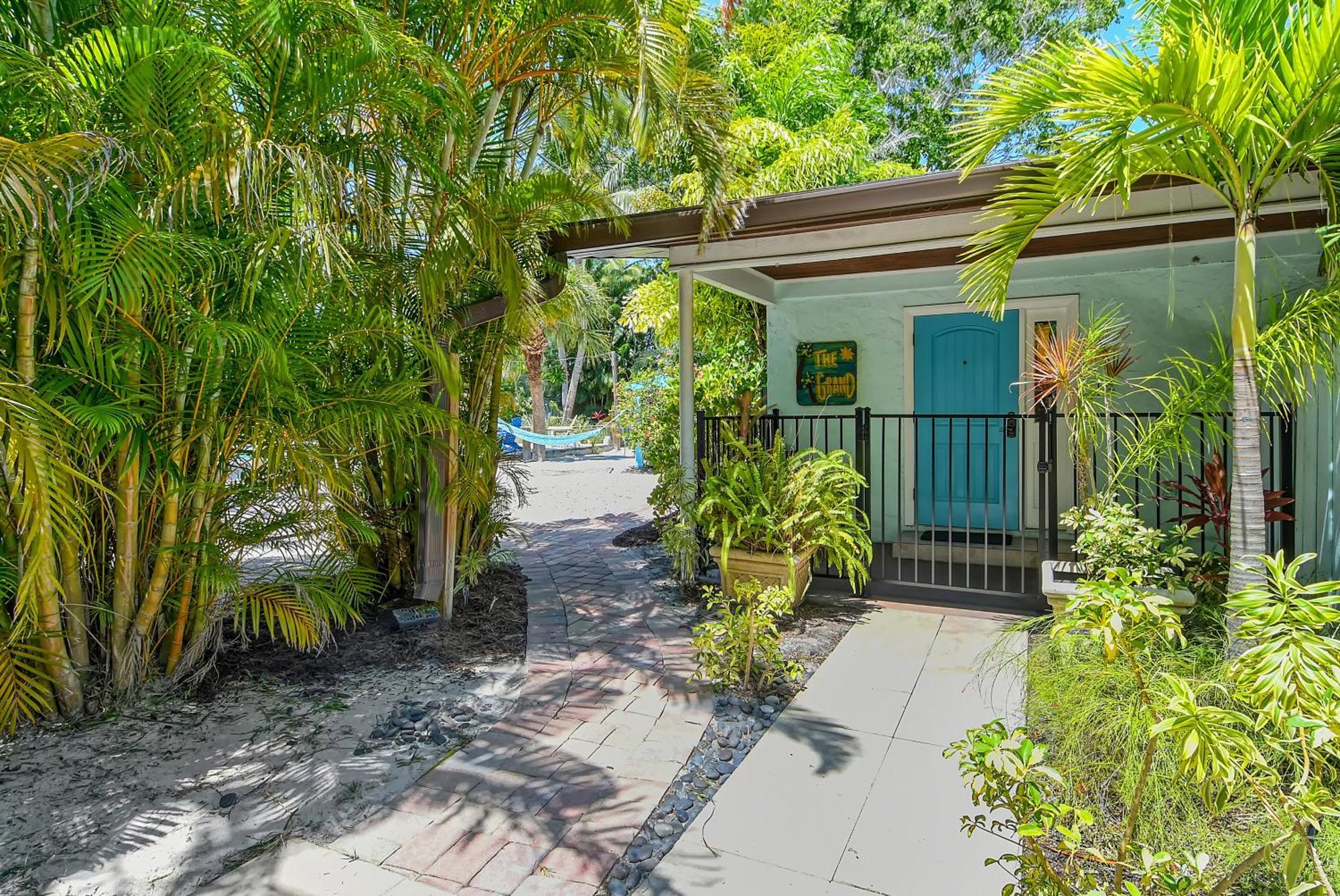 Siesta Key Palms Resort Point O'Rocks المظهر الخارجي الصورة